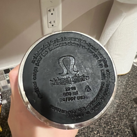 old vintage lululemon water bottle collectable - Picture 2 of 2